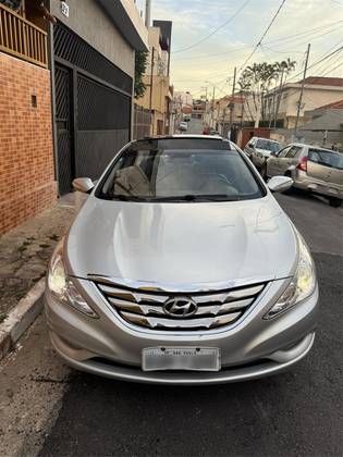 HYUNDAI SONATA 2.4 MPFI I4 16V 182CV GASOLINA 4P AUTOMÁTICO HYUNDAI SONATA 2.4 MPFI I4 16V 182CV GASOLINA 4P AUTOMÁTICO